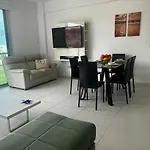Sea Side Apartment And Pool
