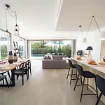 Azure Seaview - Amber Villa