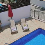 Stay Sunny Bay Villa