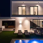 Tsiolakki Homes Luxury Villas