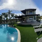 Leo\'S Paradise