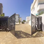 Fig Tree Bay Residences 3