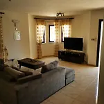 Christina\'S Luxury Villa