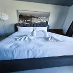 3 Bedroom Villa, Private Pool, Hot Tub