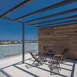 Geraeumige Villa Mit Grossem Garten Und Pool
