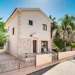 Villa Mandalay