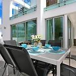 Villa Indigo