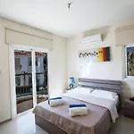 Villa Shaye Aq Me16
