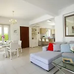 Villa Posidonas 3