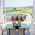 Luxury Bay View Villa 20 Right On Τhe Beach