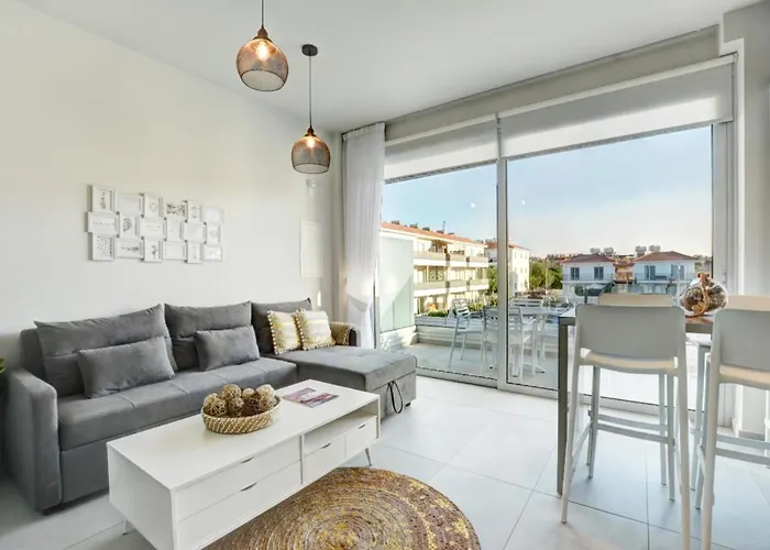 Sunnyvillas: New Studio Spa & Gym In Kapparis