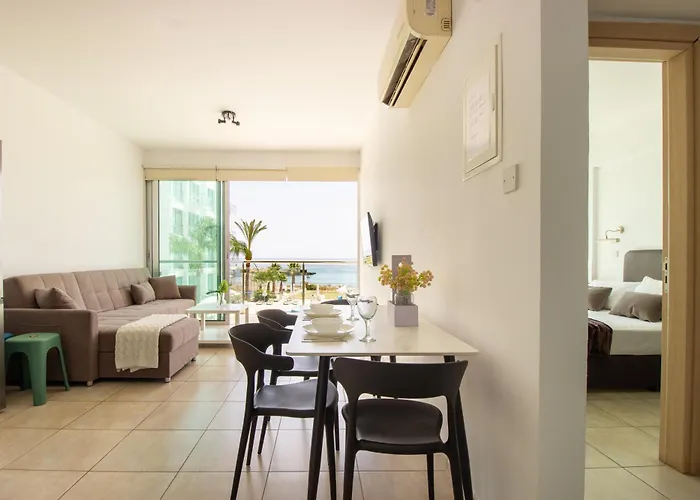 Prime Protaras Seafront Apt