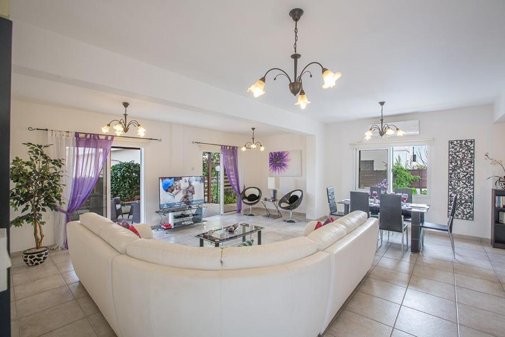 Villa Kendra Aq Ds54 *