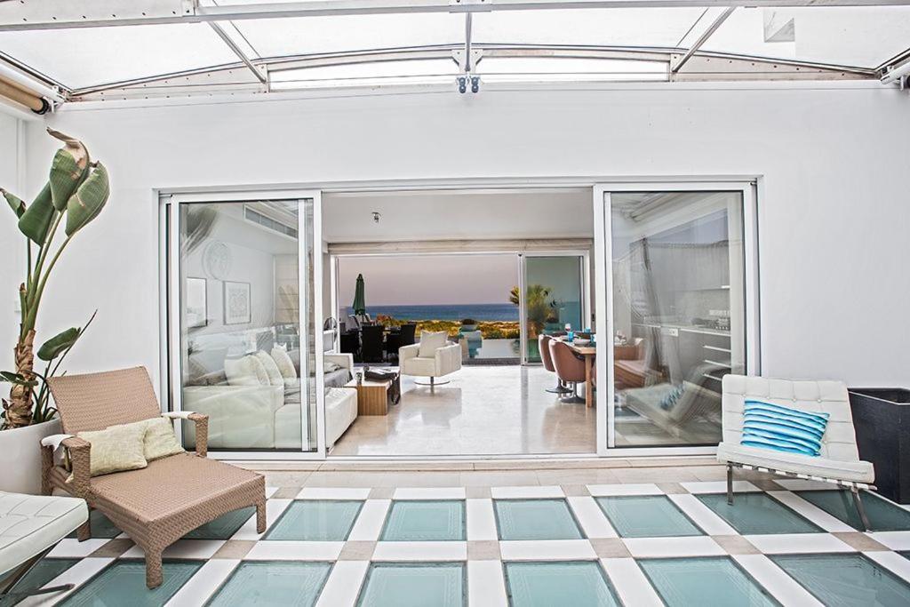 Villa Fig Tree Bay Seafront Luxury 5bdr Seafront With Panoramic Sea Views