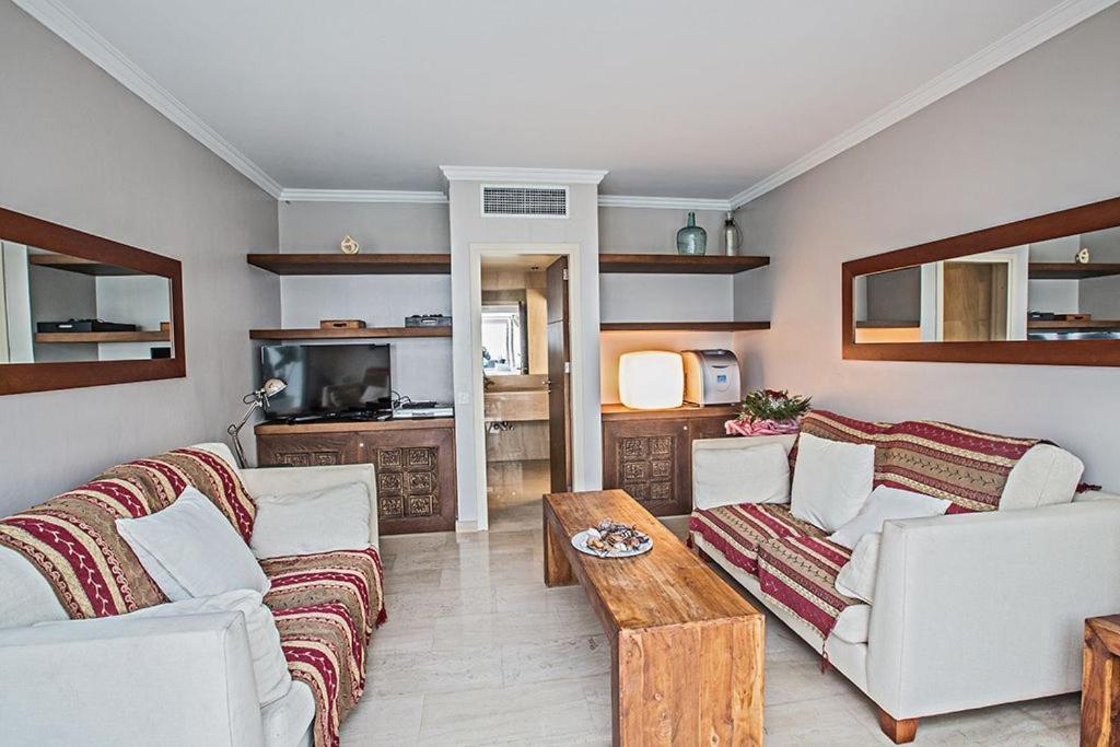 Fig Tree Bay Seafront Luxury 5bdr Seafront With Panoramic Sea Views Protaras