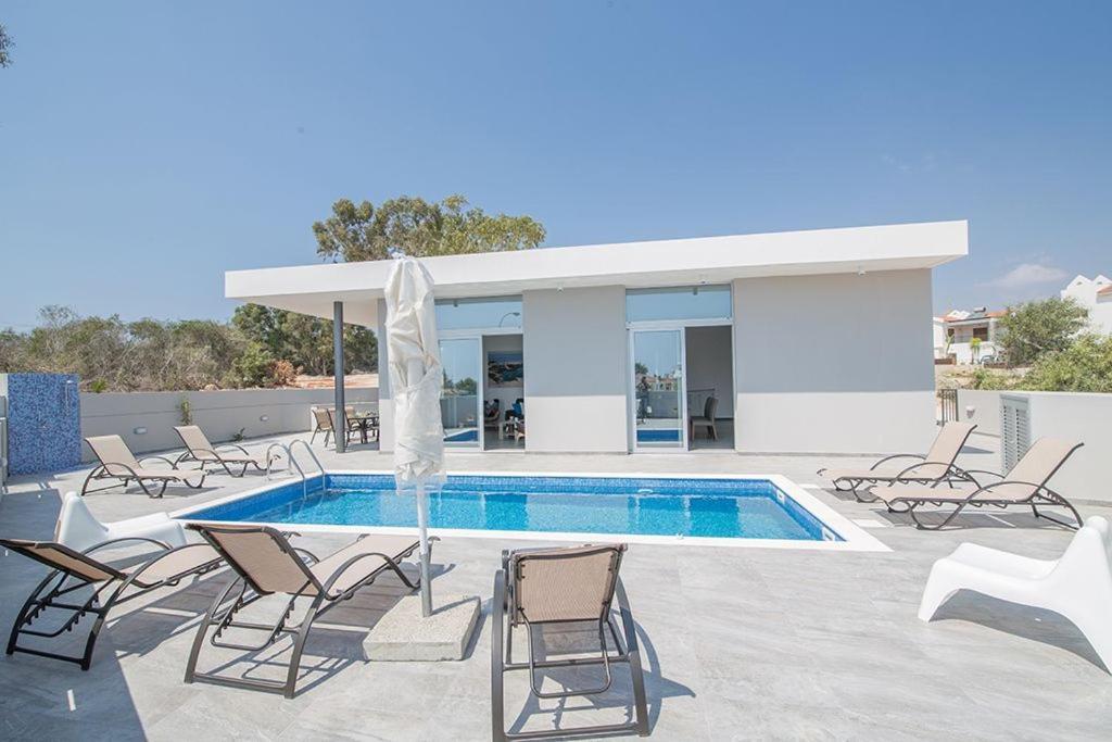 Villa Desi Aq Prpo490A Villa