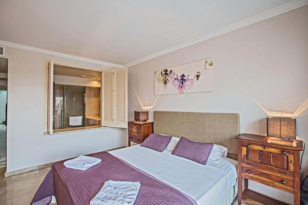 Fig Tree Bay Seafront Luxury 5bdr Seafront With Panoramic Sea Views Villa *