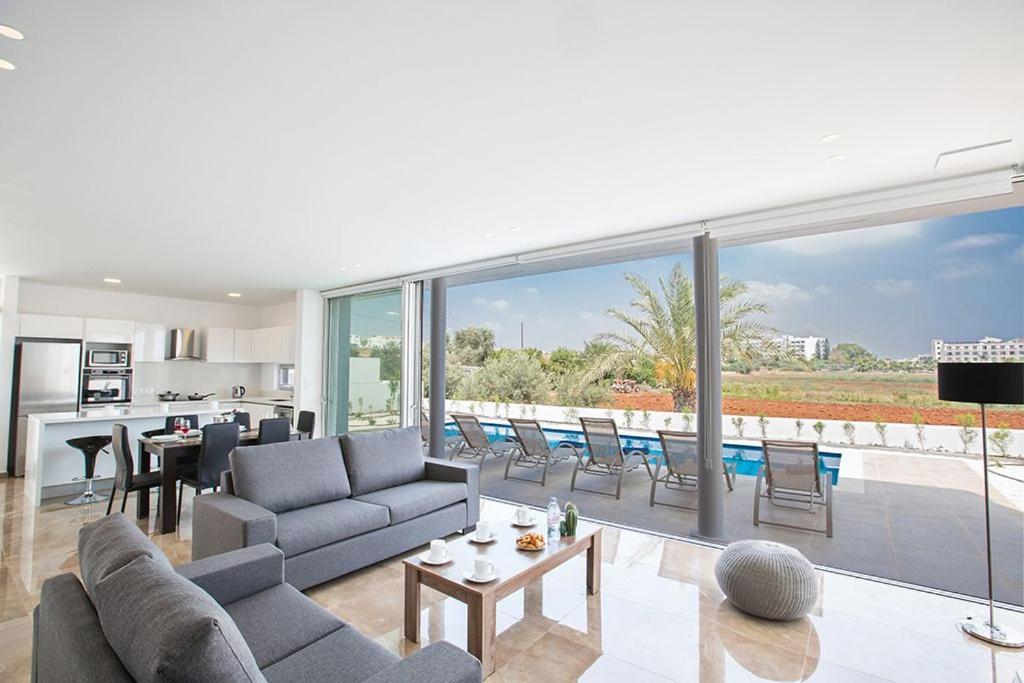 Villa Alexa Aq Bp2 Protaras