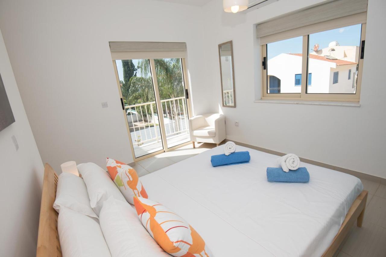 Pomelo Villa *