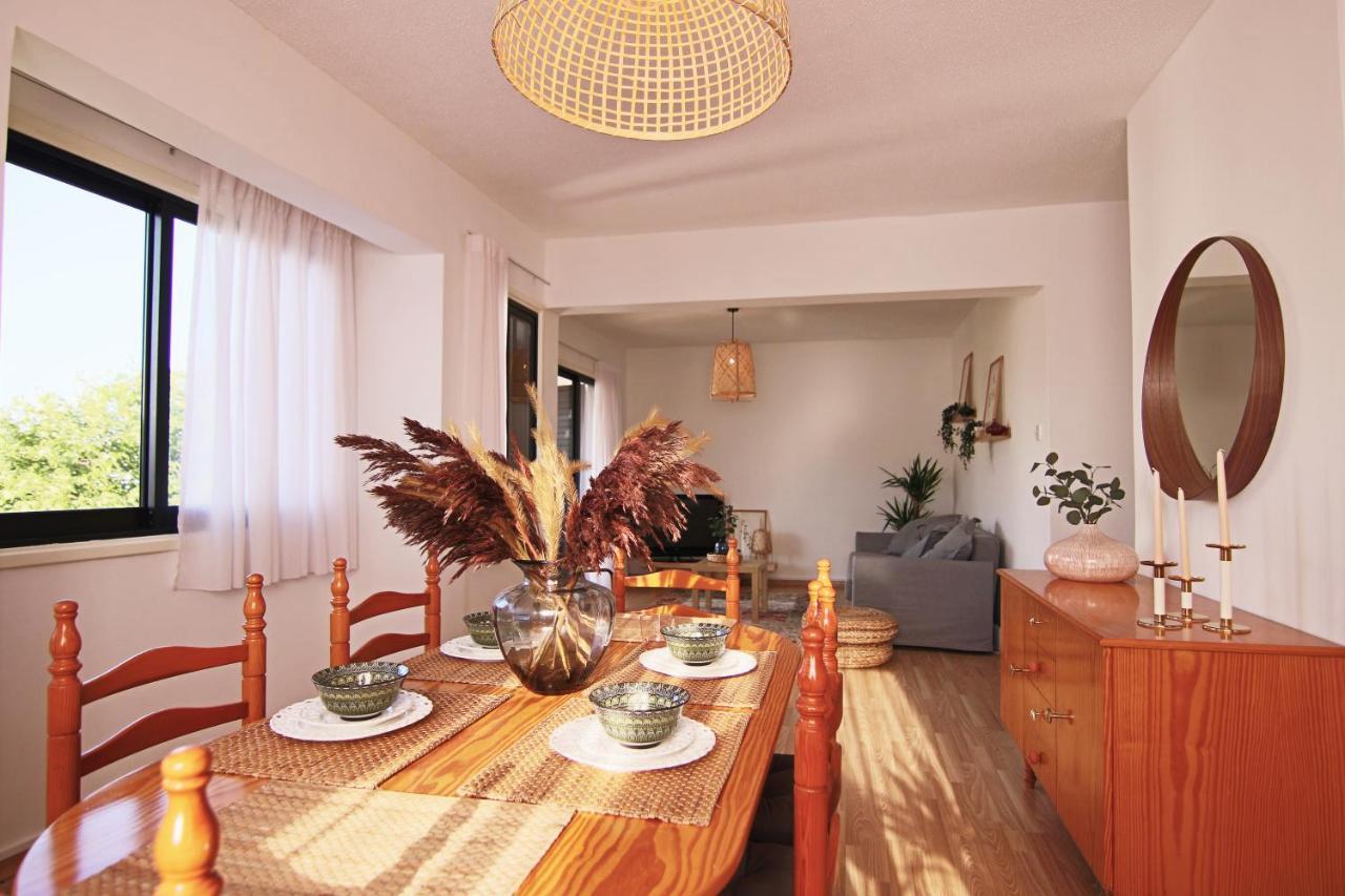 Phaedrus Living Luxury Flat Sea View 9