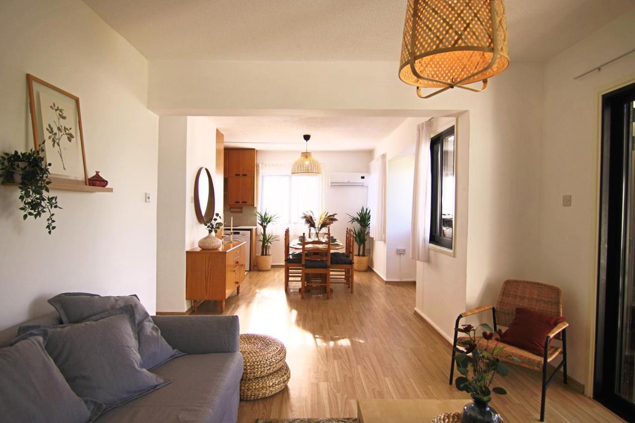 Phaedrus Living Luxury Flat Sea View 9 *