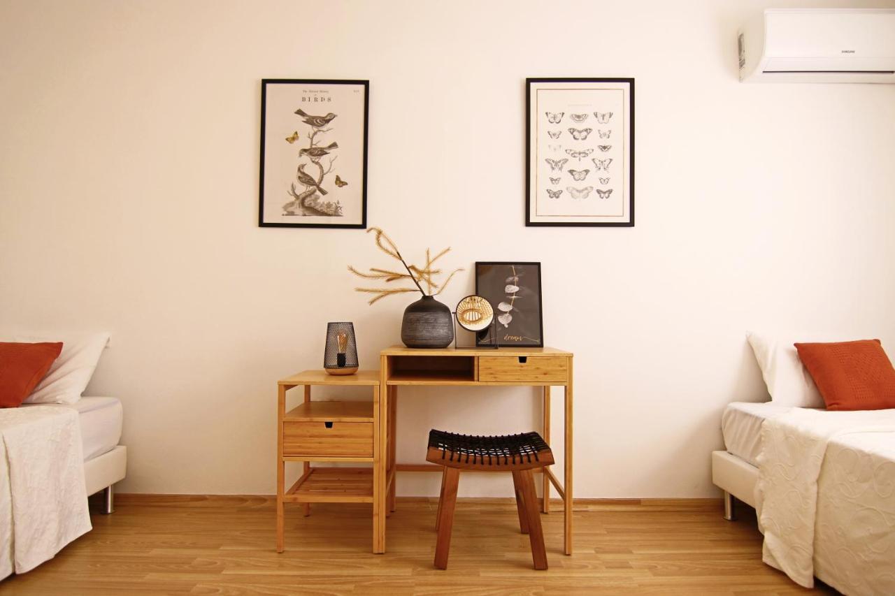 Apartment Phaedrus Living Luxury Flat Sea View 9