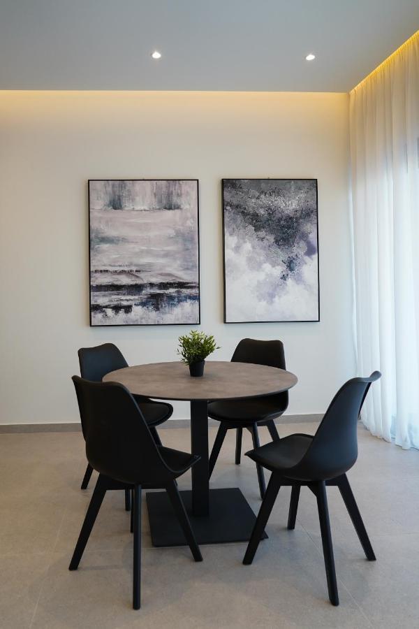 Chrystal Blue Suites 1 Bedroom Apollo *