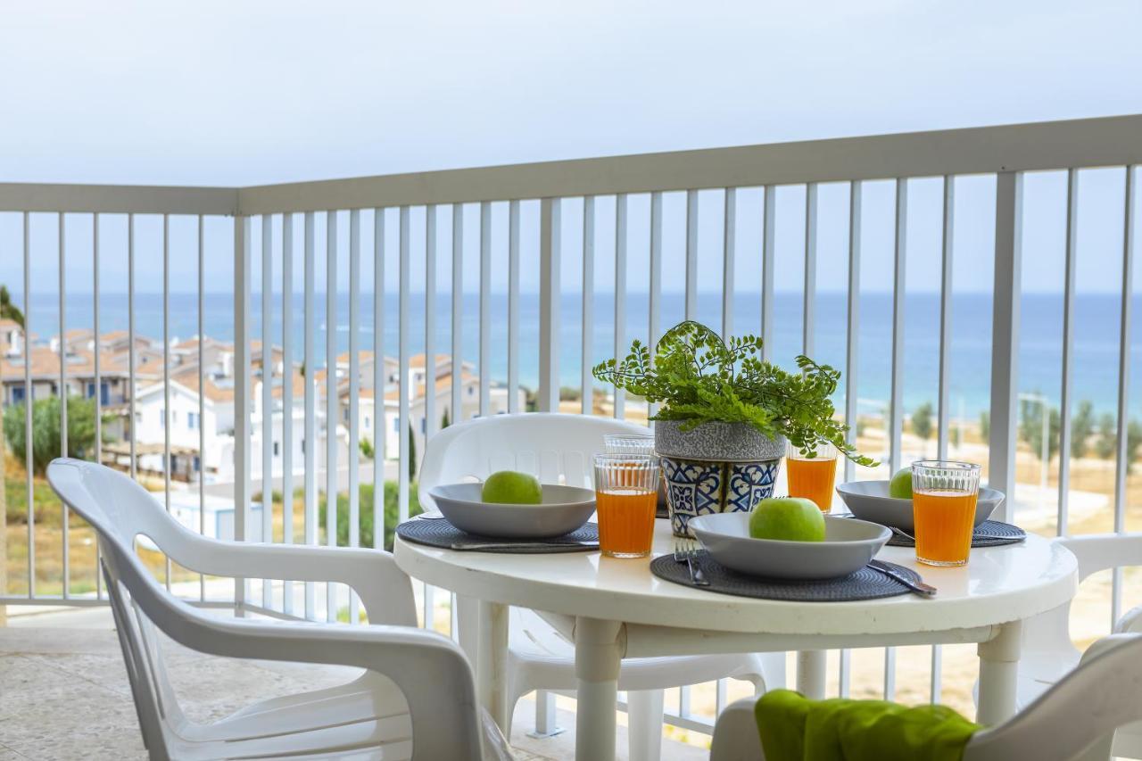 Almyra Seaview Suites Apartment *