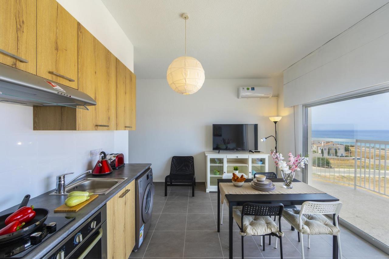 Almyra Seaview Suites Apartment Protaras
