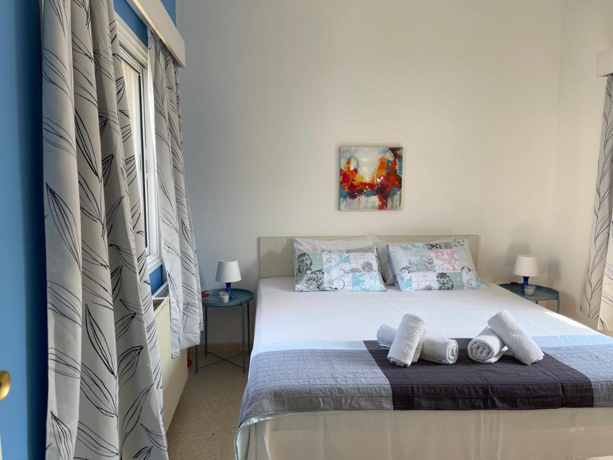 Light & Blue Gardens Apartment