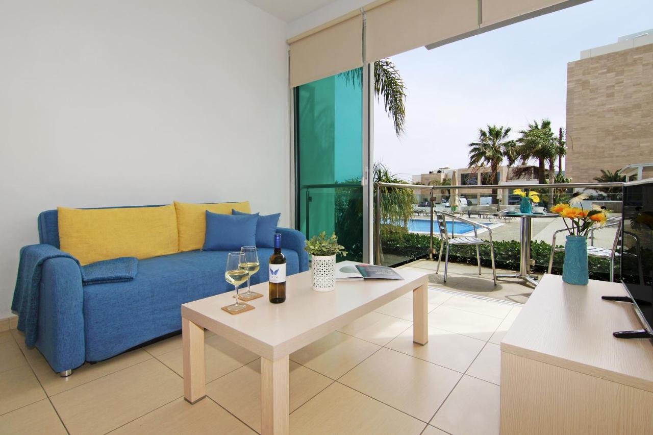 Aparthotel Coralli Beachfront 3*