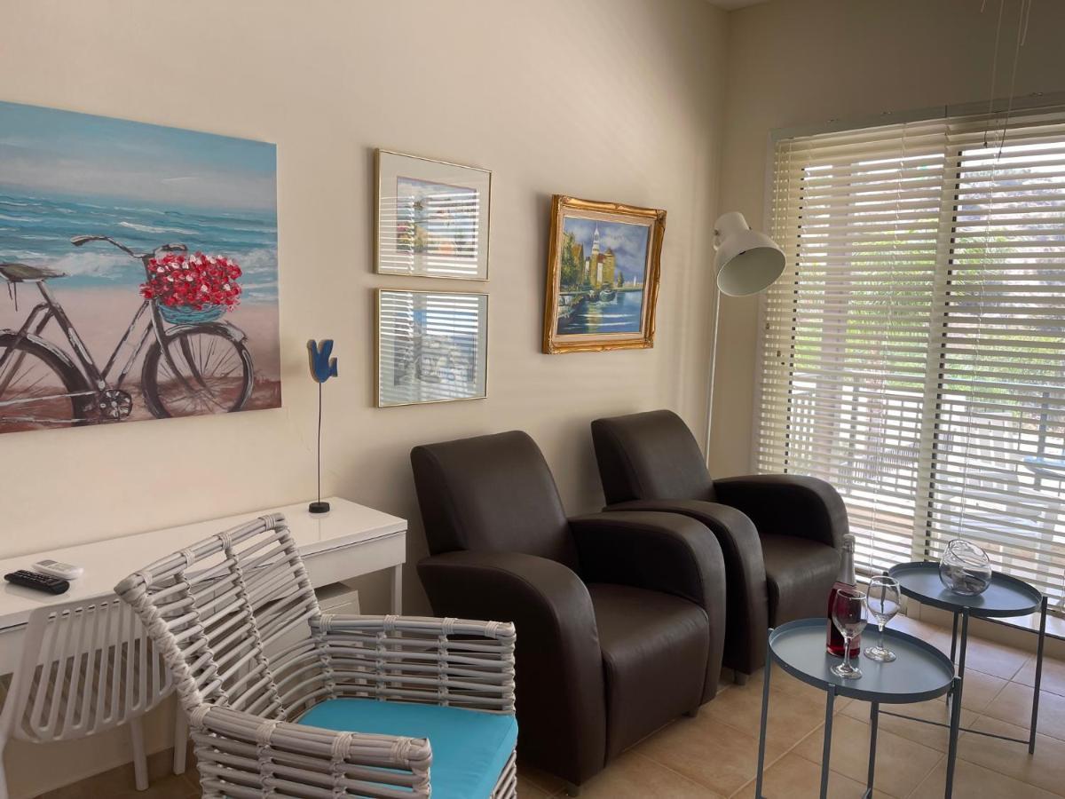 Light & Blue Ayios Elias Private Bungalows Protaras