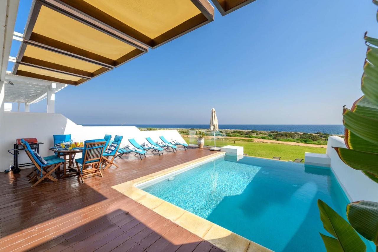 Nausica Villa