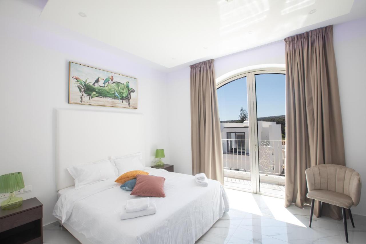 Villa Maxor Palace Protaras