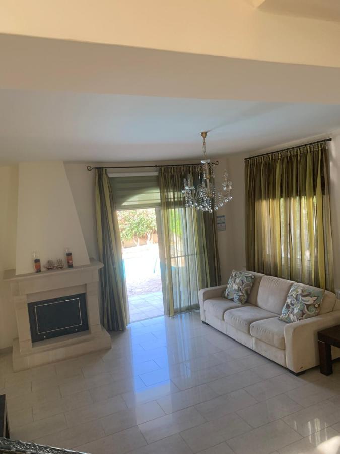 Villa In *