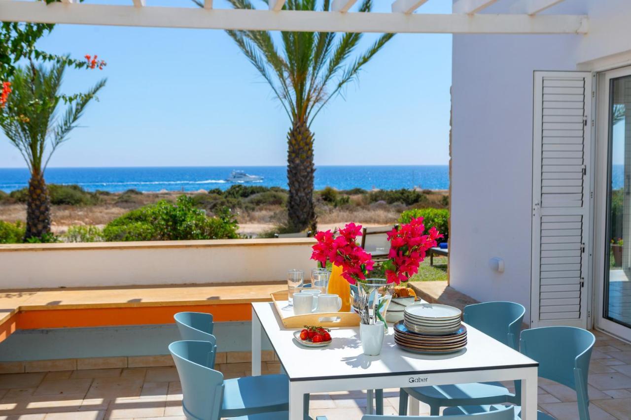 Seafront Violetta Villa