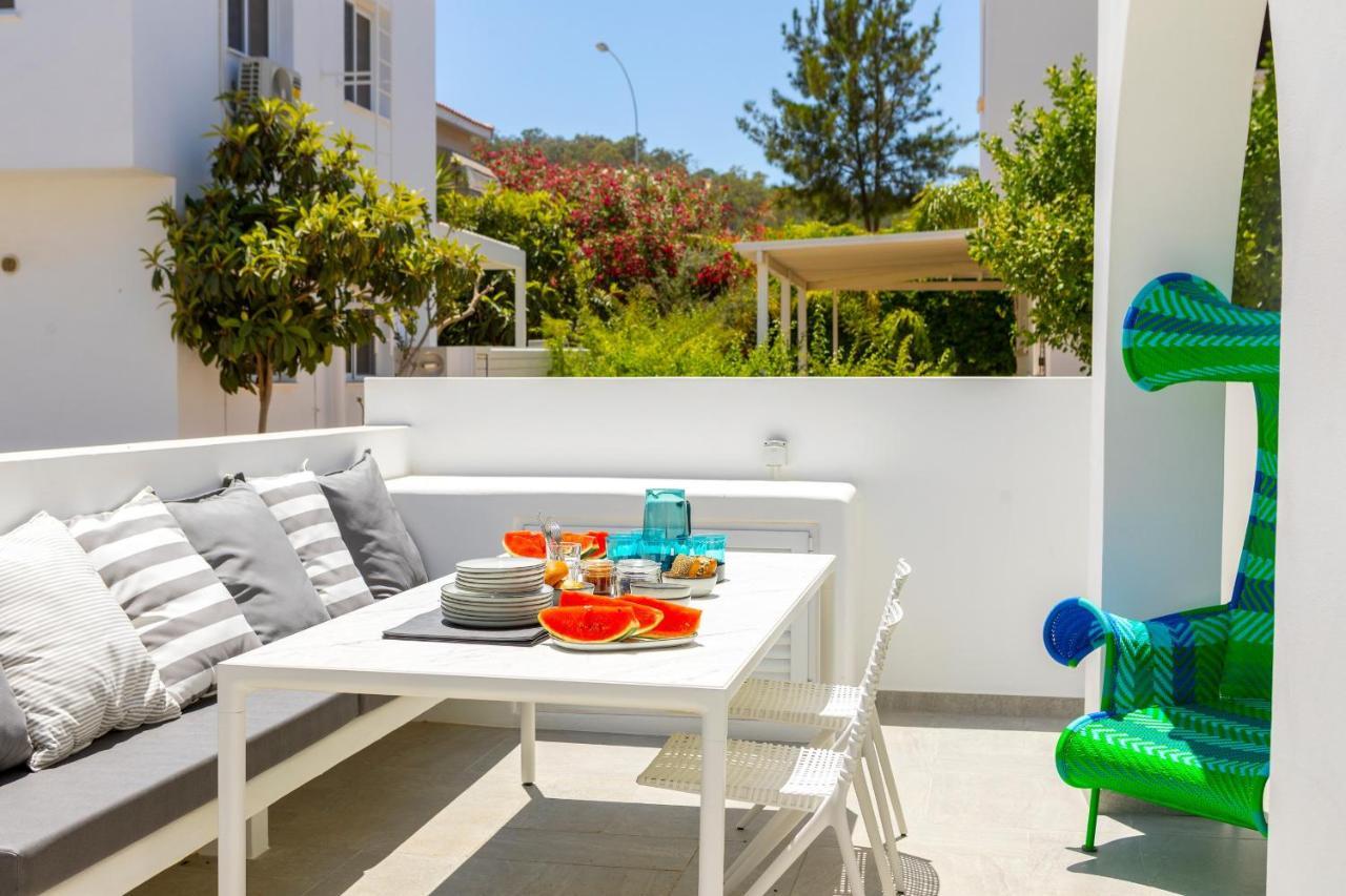 Villa Rose By The Sea