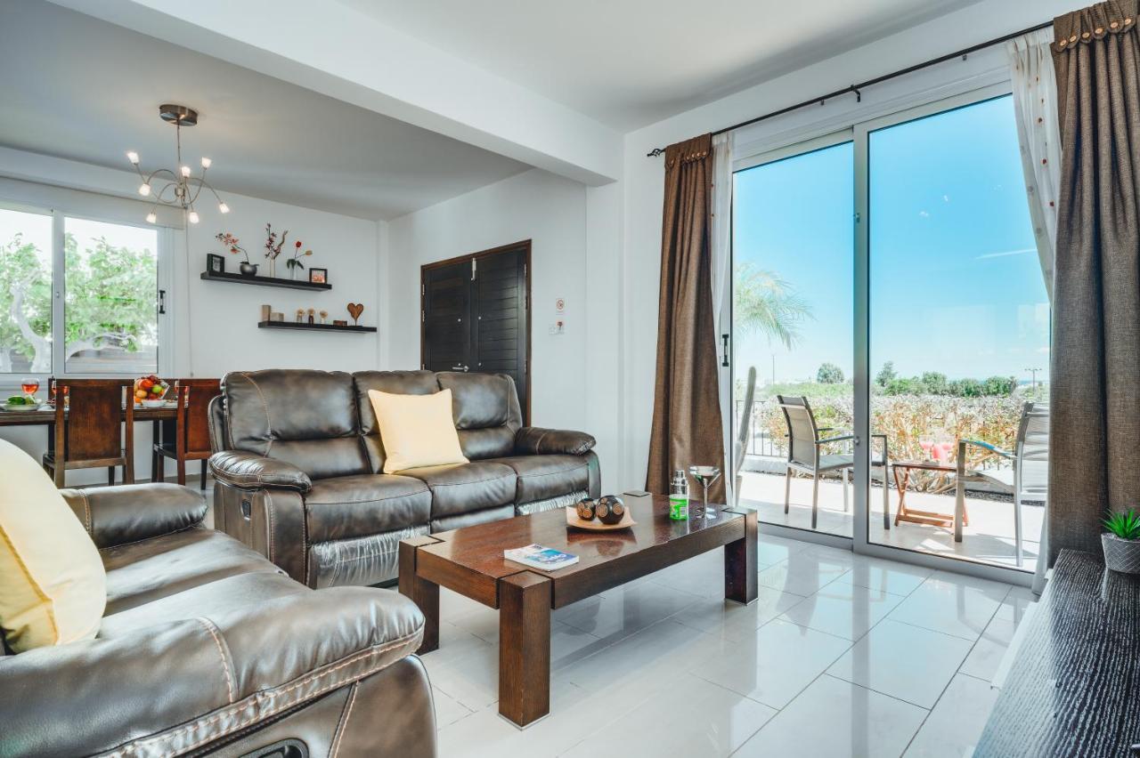 Seaview Villa *