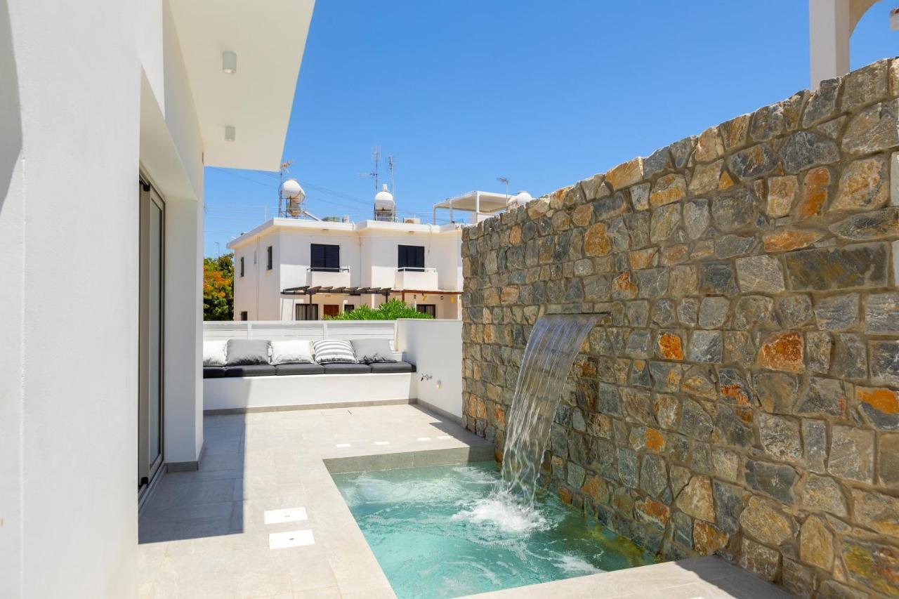 Rose By The Sea Villa