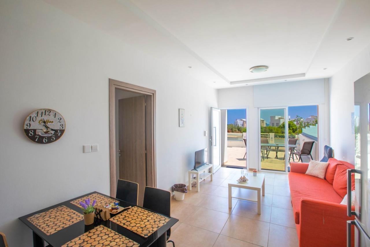 Panayia Sea View Apts *