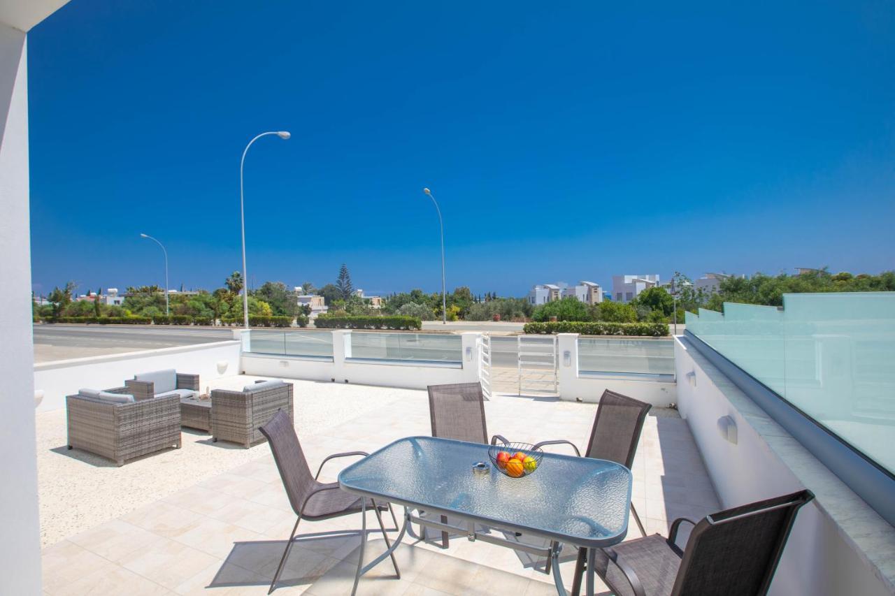 Panayia Sea View Apts *