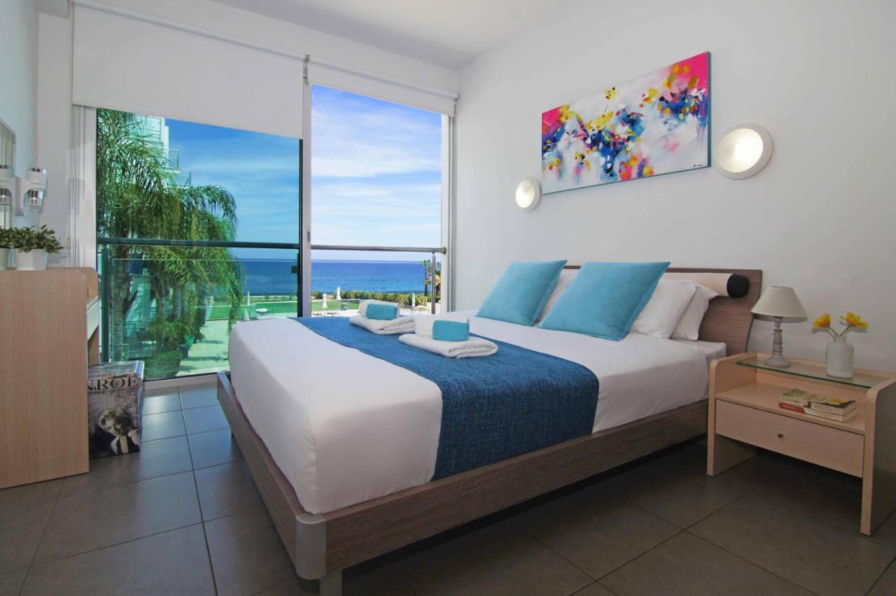 Niovi - Coralli Beachfront Holiday home