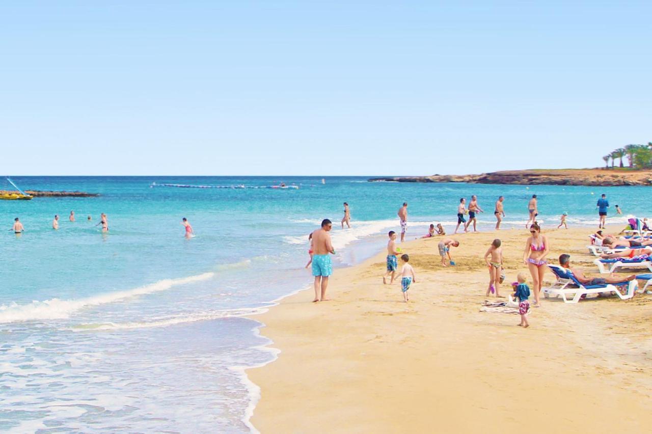 Anastasia - Fig Tree Bay Area