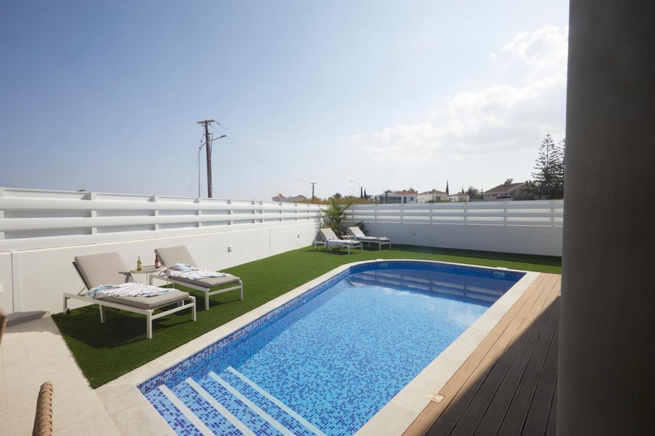 Almaria Villa