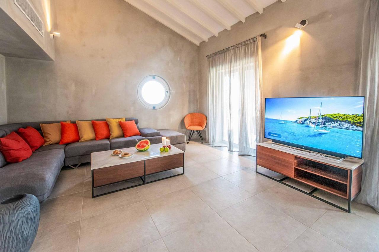 Villa Art House By The Sea