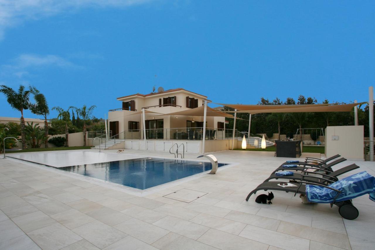 Villa Leonidas