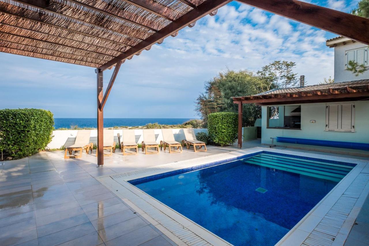 Artisan Seafront 7 Villa