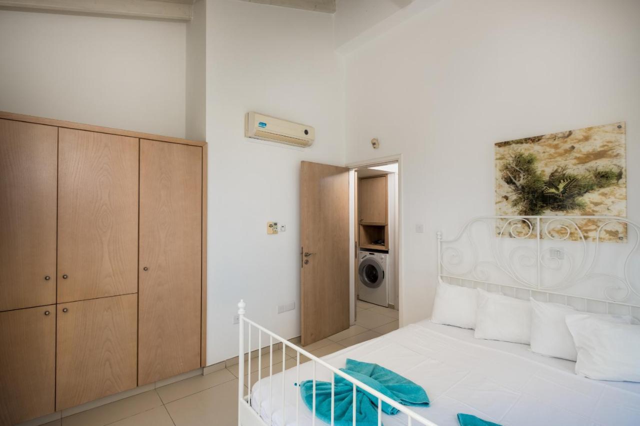Artisan Seafront 7 Villa