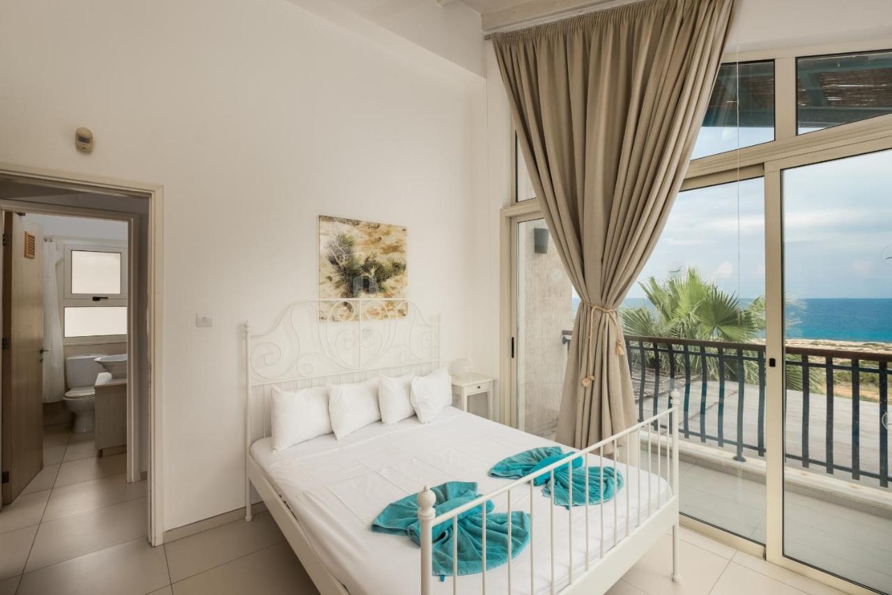 Artisan Seafront 7 Villa