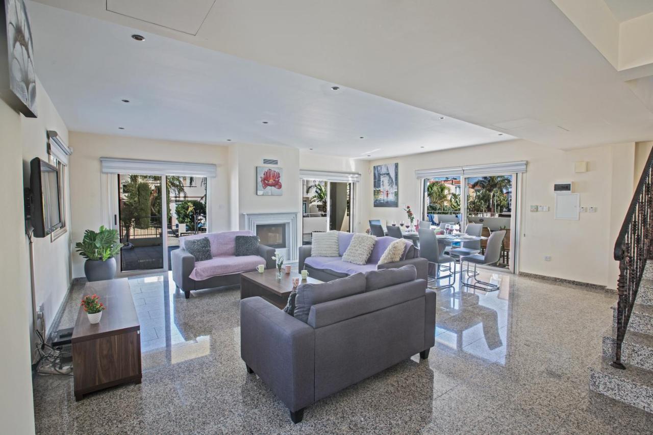 Villa Dv1 *
